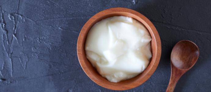 duerfen-katzen-joghurt-essen